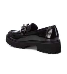 SHINY LOAFERS WITH SILVER CHAIN 143205 XTI SHOES PATENT BLACK