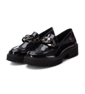 SHINY LOAFERS WITH SILVER CHAIN 143205 XTI SHOES PATENT BLACK