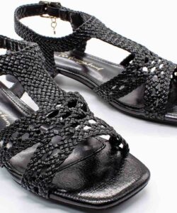 LOW HEELED SANDALS 143813 XTI BLACK