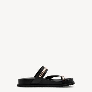 FLAT MULE WITH GOLD DETAILS 1-27415-46 TAMARIS BLACK FLAT MULE WITH GOLD DETAILS 1-27415-46 TAMARIS BLACK